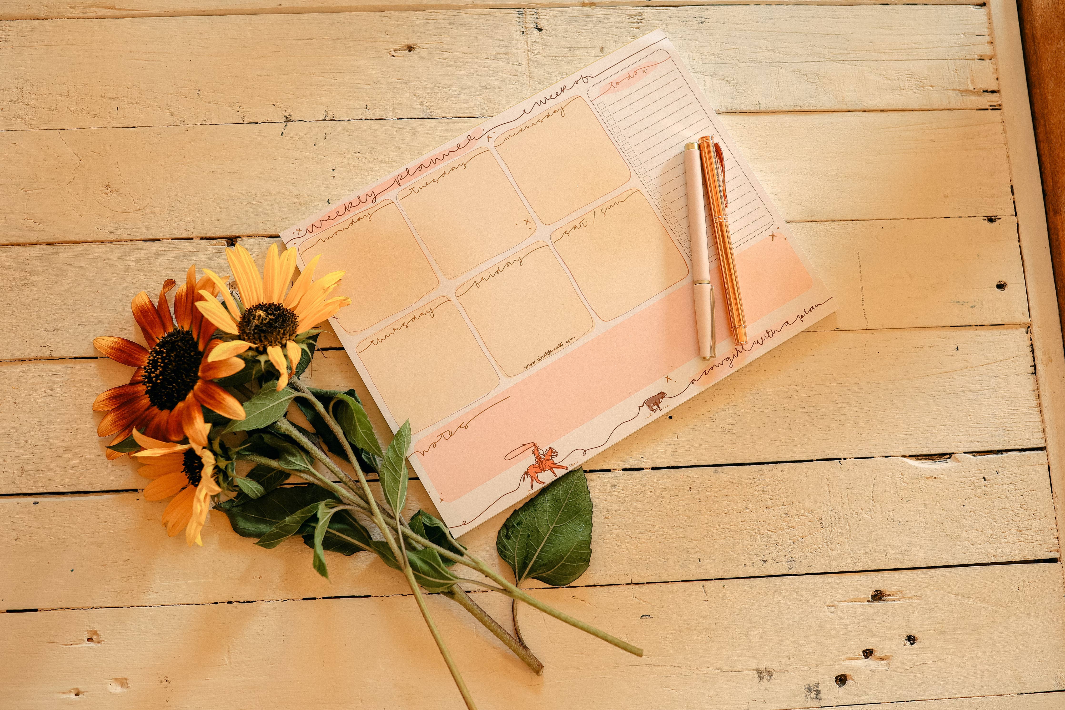 Cowgirl Desktop Weekly Planner