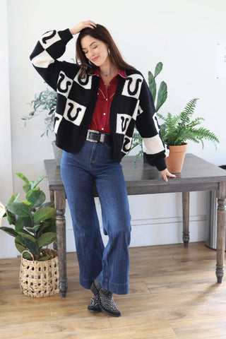 Horseshoe Check Cardigan