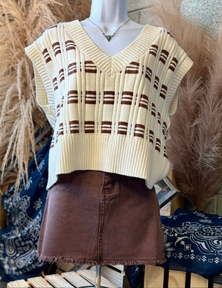 Geometric Cropped Sweater Vest