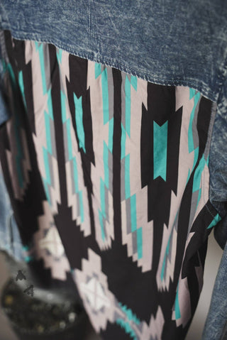 GRAND PRAIRIE BUTTON UP